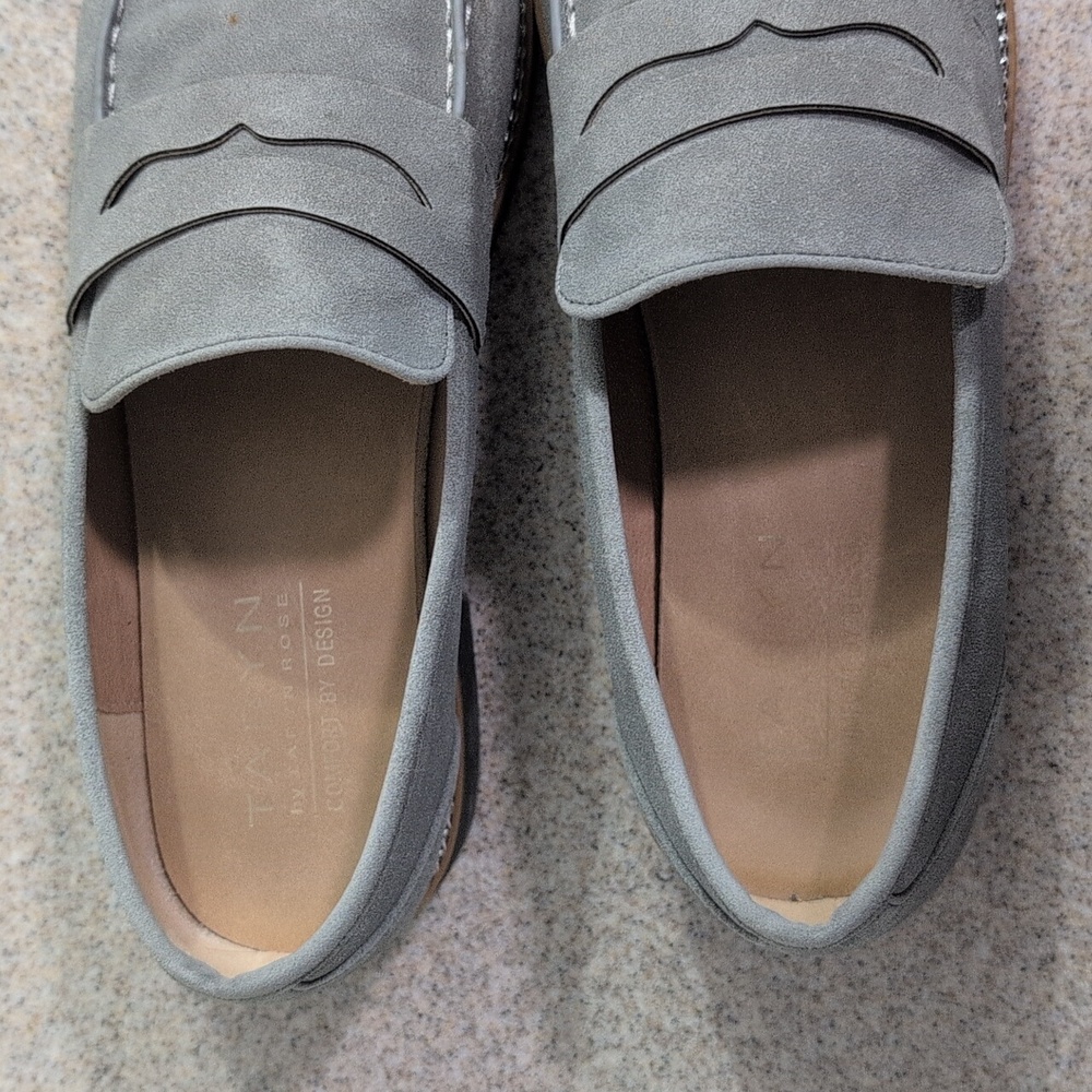 Taryn By Taryn Rose Kilroy Penny Loafer Shoes, Gray With Studs Women's 10 - Picture 11 of 13